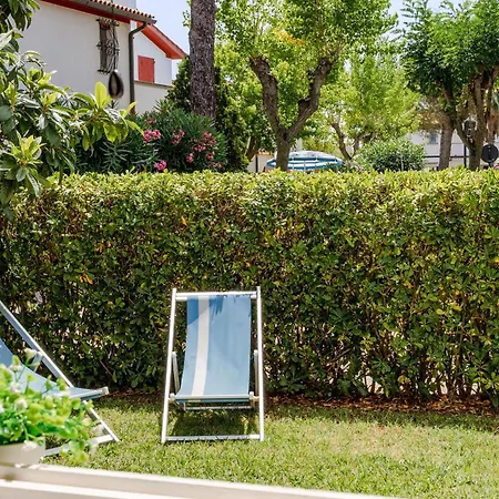 Italian Experience- Brezza Marina * Porto Recanati